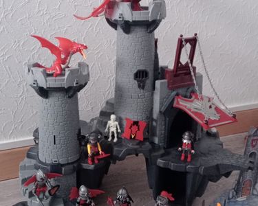 PLAYMOBIL DRAGON ROUGE + Chevalier + Princesse- Moyen Age - Chateau