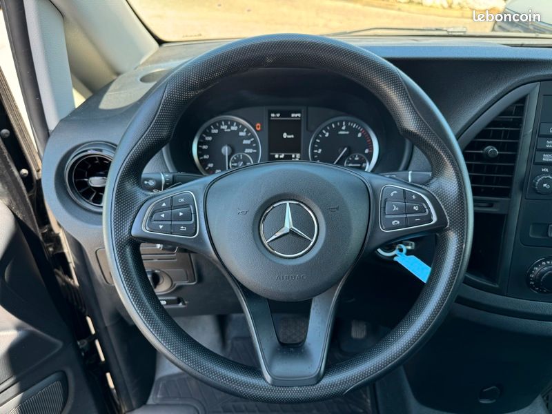 Mercedes Vito 116 CDI Fourgon Compact 9G-Tronic (image 13)