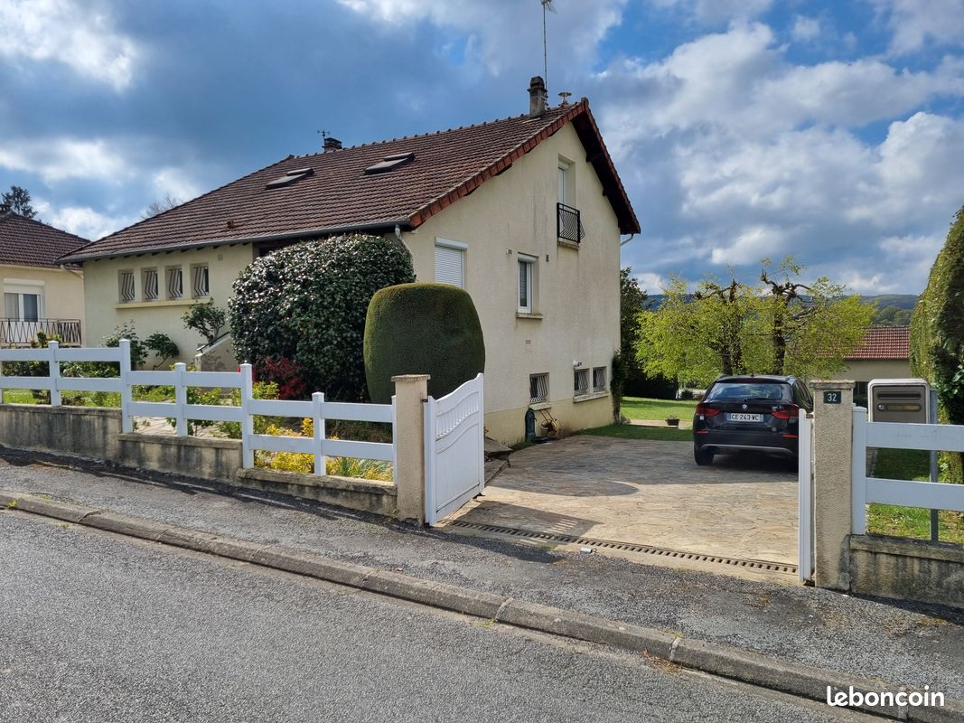 Maison 7 pièces 150 m² · à Châteauneuf-la-Forêt · 150 m² · 185 000 €