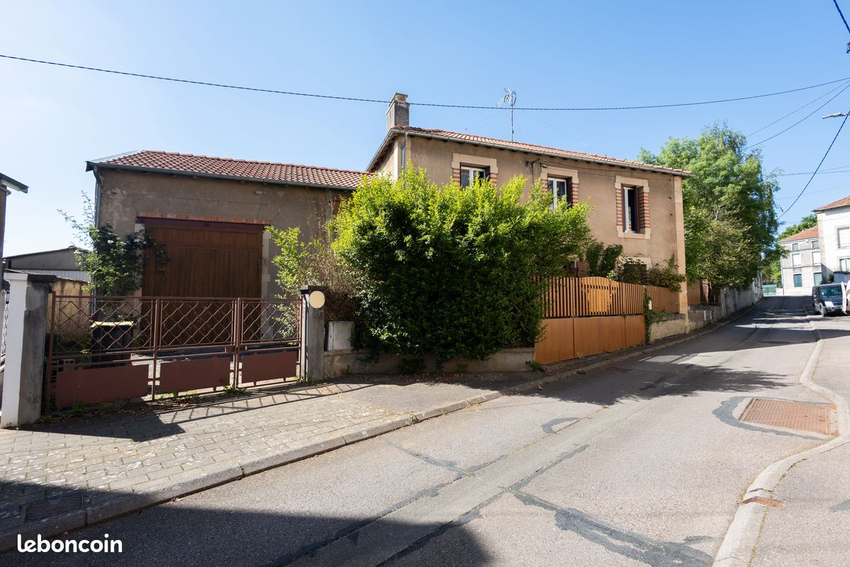 Maison 3 pièces 90 m² · à Commercy · 90 m² · 90 000 €