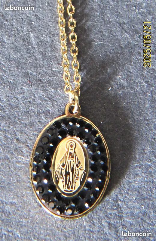 10 Pendentifs Vierge Marie Laiton Plaqué Or 18k Avec Zircones - Pour Fabrication Bijoux, Colliers, Bracelets