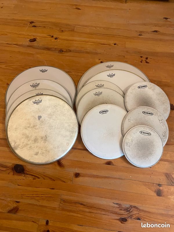 Kit batterie Pearl Forum 22” + floor tom + hardware + nombreuses peaux (image 7)