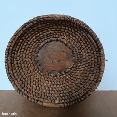 Panier En Paille Marron Avec Anses En Bois - Dimensions 46x32x11 Cm - Bon état - Idéal Plage Ou Marché