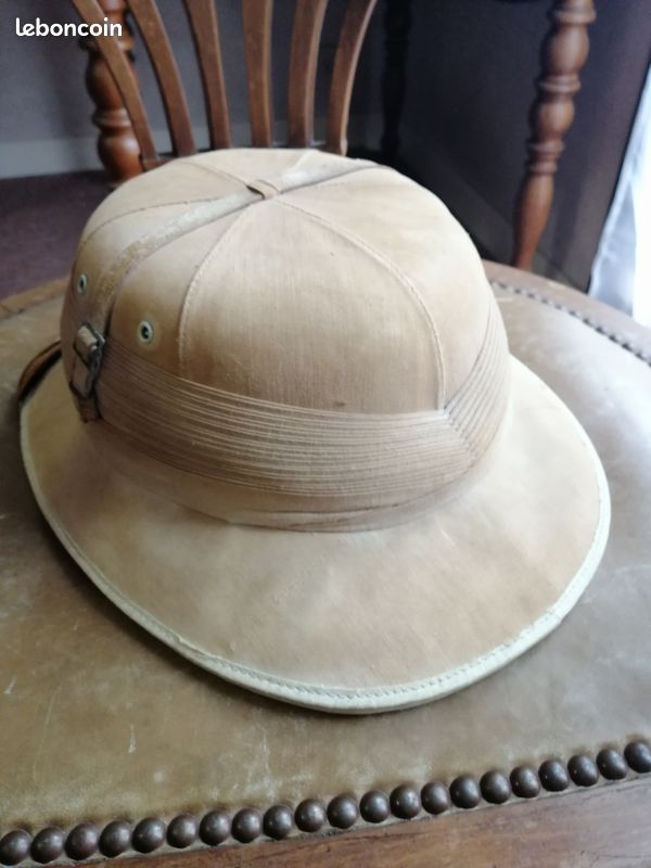 Casque colonial ancien (image 1)