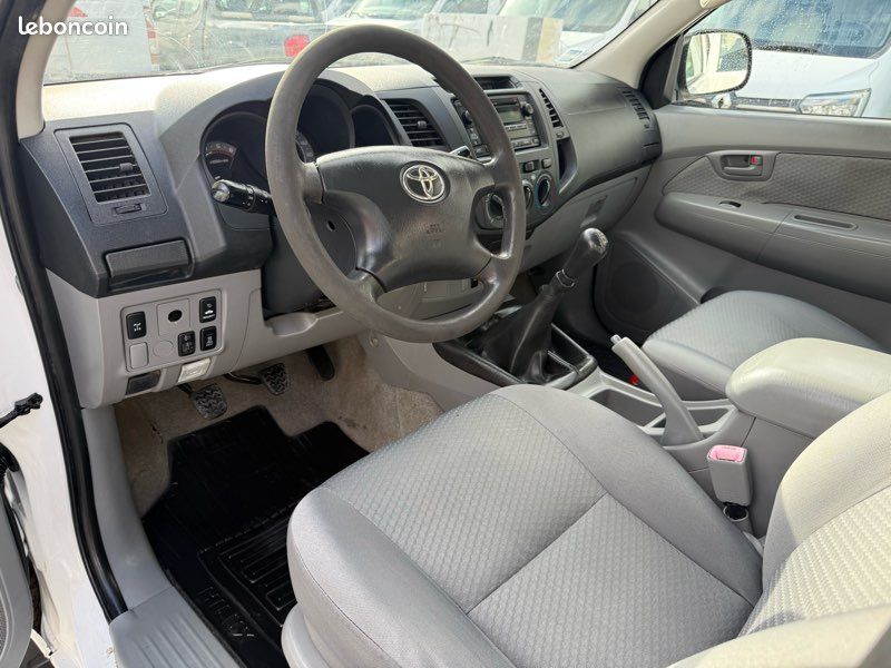 16658 HT Toyota Hilux D-4D 2.5 144cv 4WD (image 4)