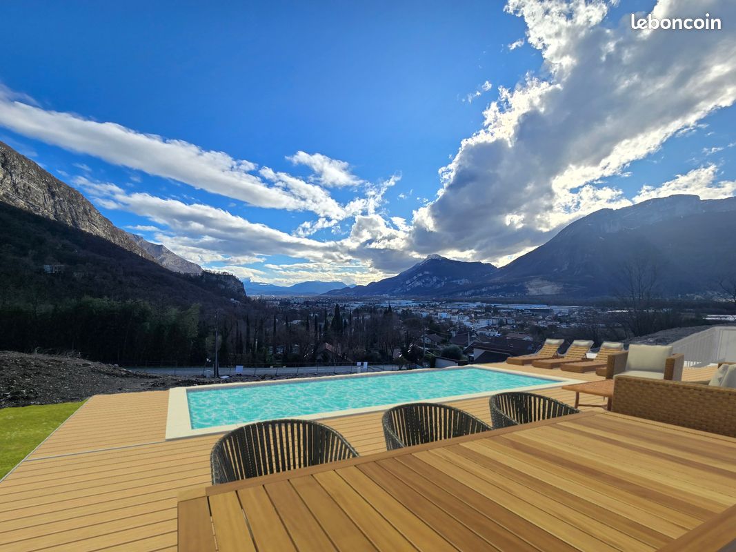 Maison 6 pièces 170 m² · à Fontanil-Cornillon · 170 m² · 835 000 €