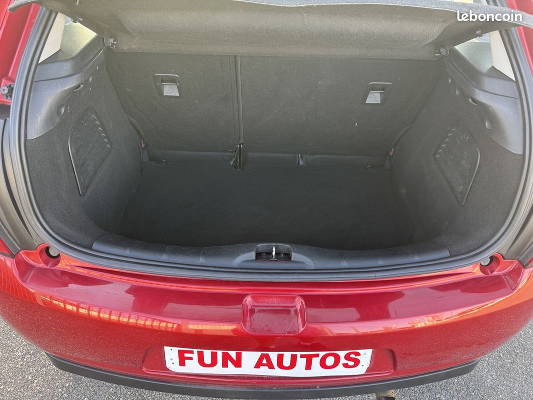 Citroen C3 1.4 HDI 70CV COLLECTION II (image 20)