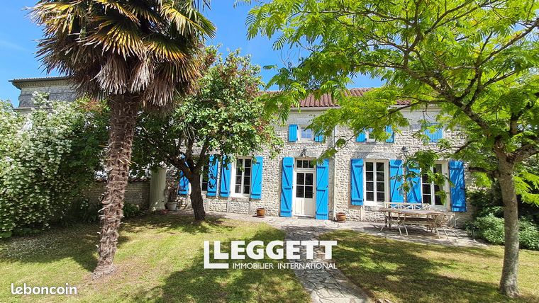 Maison 8 pièces 220 m²