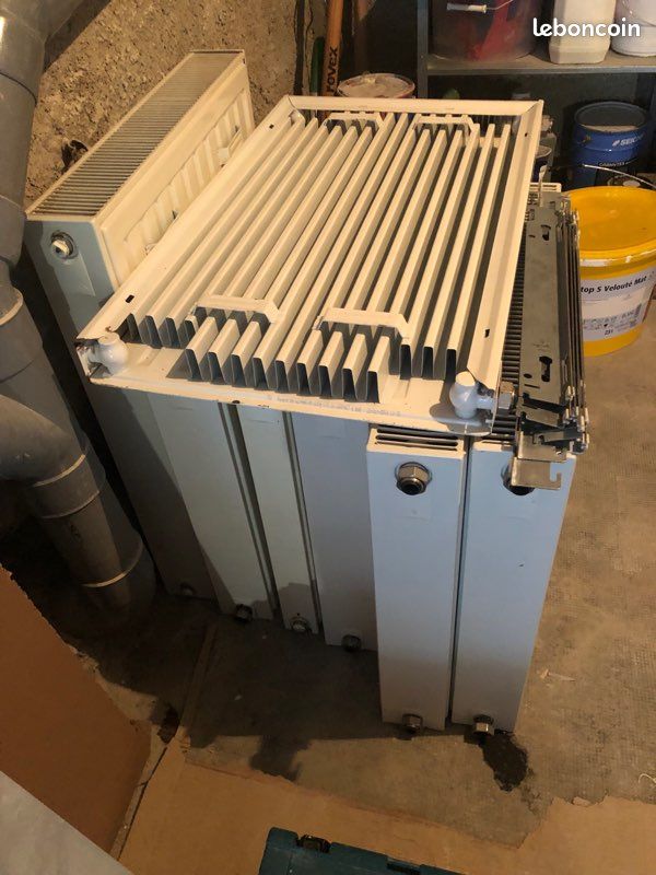 Lot de 7 radiateurs à eau à céder - Faire offre (image 2)
