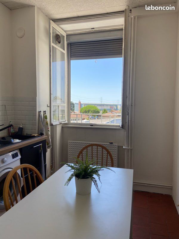Appartement 1 pièce 36 m² · à Vénissieux · 36 m² · 750 €