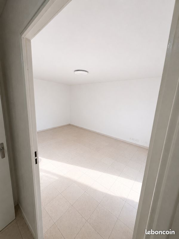 Appartement 3 pièces 75 m² · à Aulnay-sous-Bois · 75 m² · 1 100 €