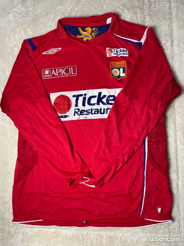 Olympique Lyonnais Féminin 2009-10 Home Kit