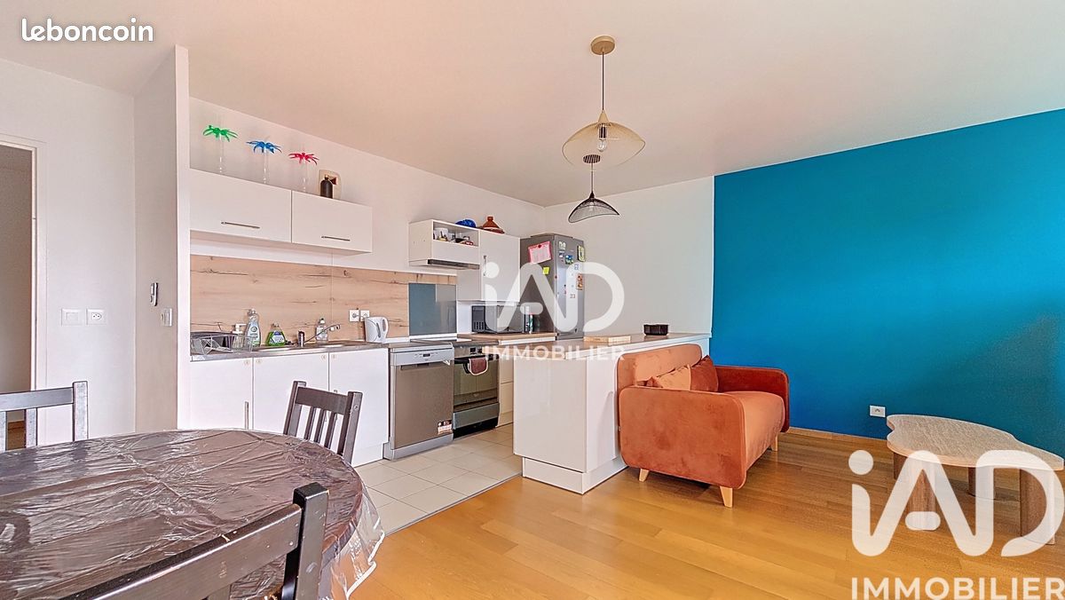 Appartement 3 pièces 69 m² · à Thiais · 69 m² · 235 000 €