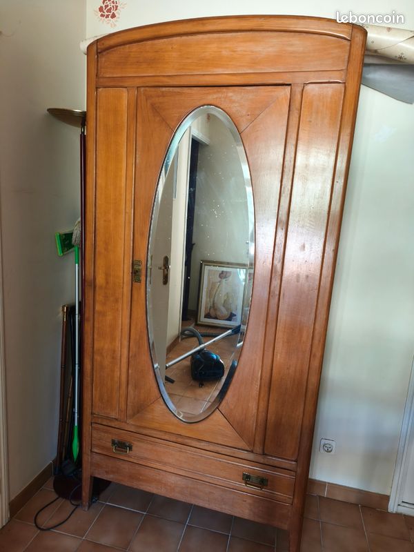 Armoire avec glace (image 2)