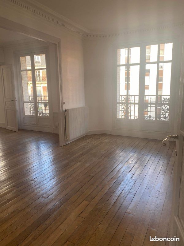 Appartement 3 pièces 73 m² · à Paris · 73 m² · 1 100 €