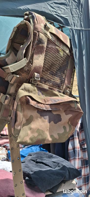 Veste militaire (image 2)