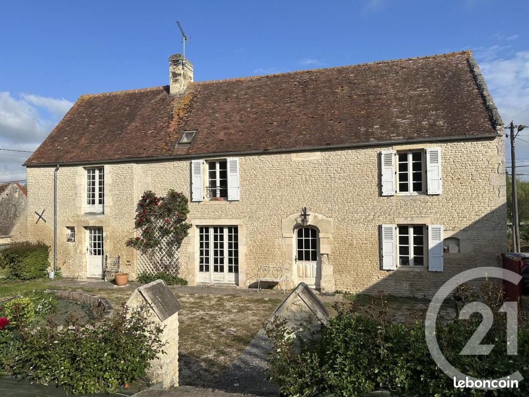 Maison 4 pièces 137 m² · à Ouilly-le-Tesson · 137 m² · 183 000 €