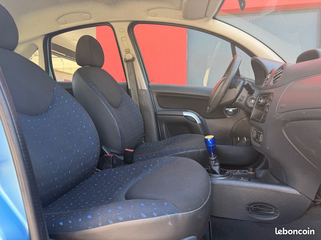 CITROEN C3 C3 1.4i Pack Ambiance (image 6)