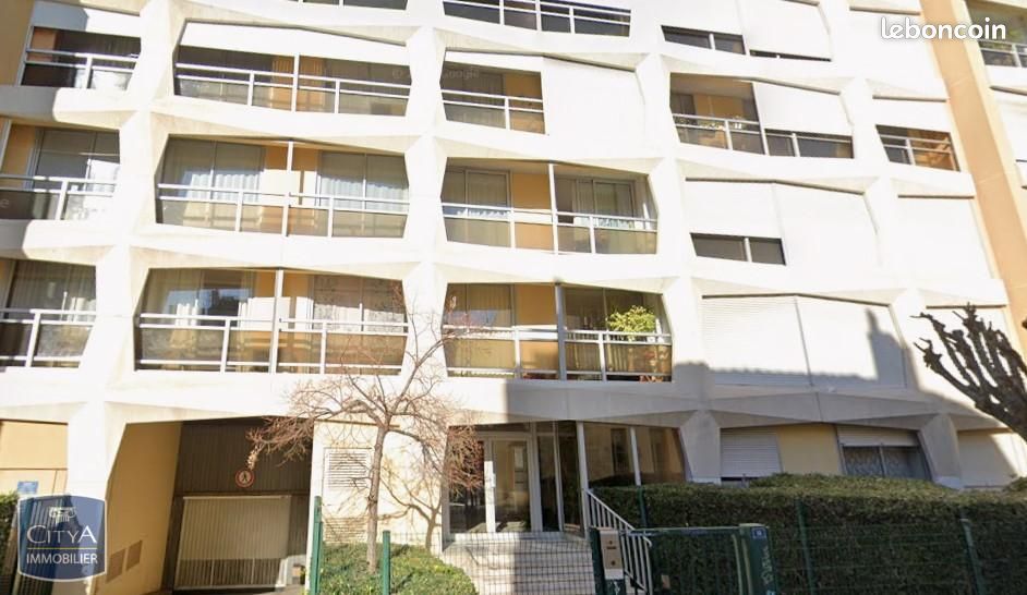 Parking Marseille · 107 €