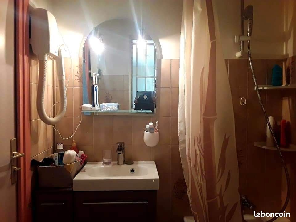 Golfe-juan: studio avec rdj à 3mn de la plage (image 11)