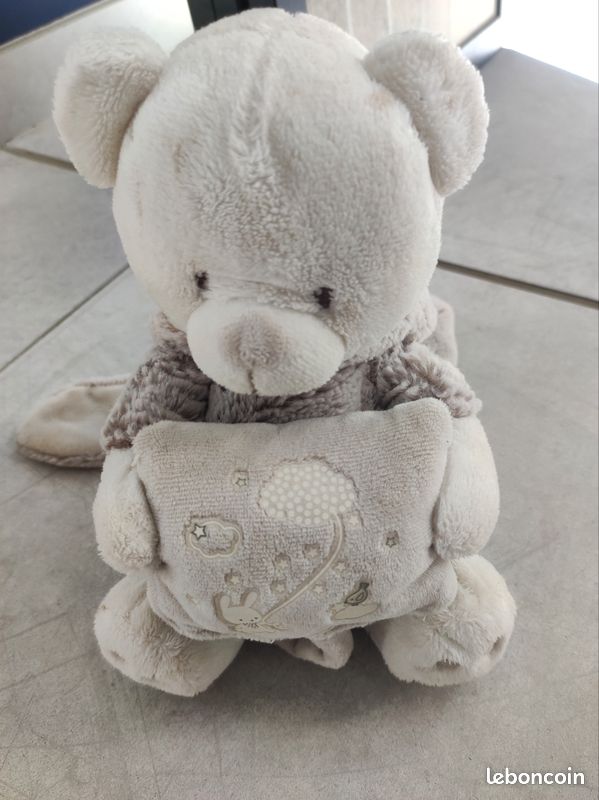 Peluches, jeux et doudous divers en très bon état (image 8)