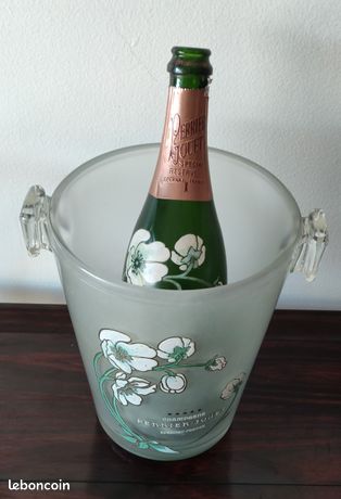 6 Flutes à champagne émaillées main PERRIER - JOUET - Le palais des bricoles