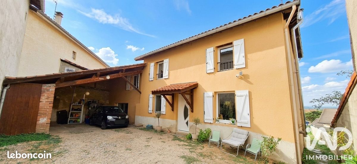Maison 5 pièces 105 m² · à Saint-Georges-Haute-Ville · 105 m² · 190 000 €