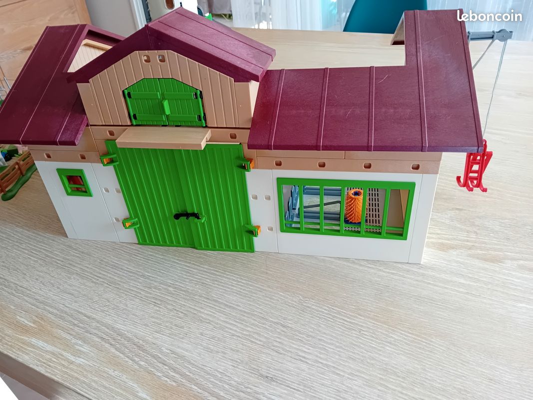 Playmobil 5119 - Ferme Moderne Avec Silo, Fermier Et Animaux - Occasion