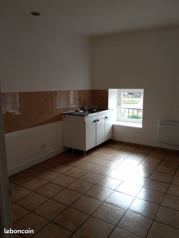 Appartement 3 pièces 60 m² · à Massiac · 60 m² · 368 €/mois