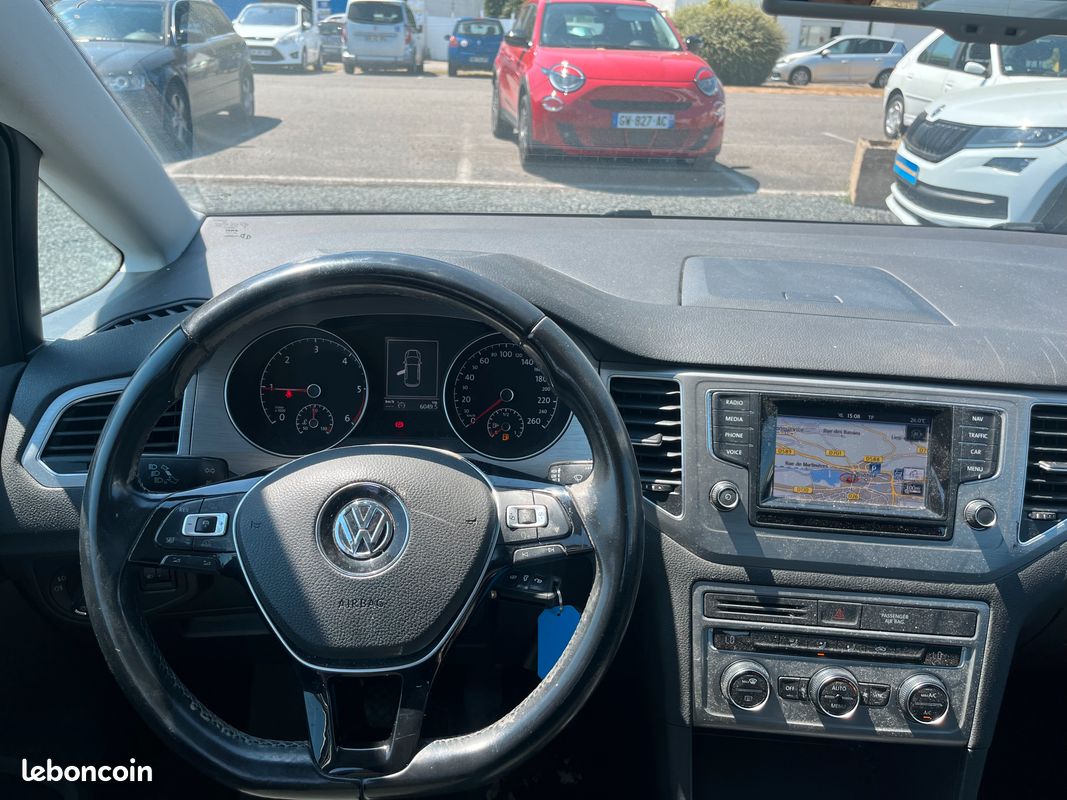 VOLKSWAGEN GOLF SPORTSVAN TDI 110cv CONFORTLINE (image 9)