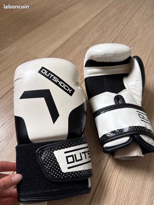 Gant de boxe blanc pour femmes (image 4)
