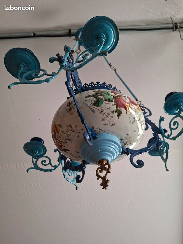 Lustre ancien en métal bleu avec abat-jour peint à la main (image 4)