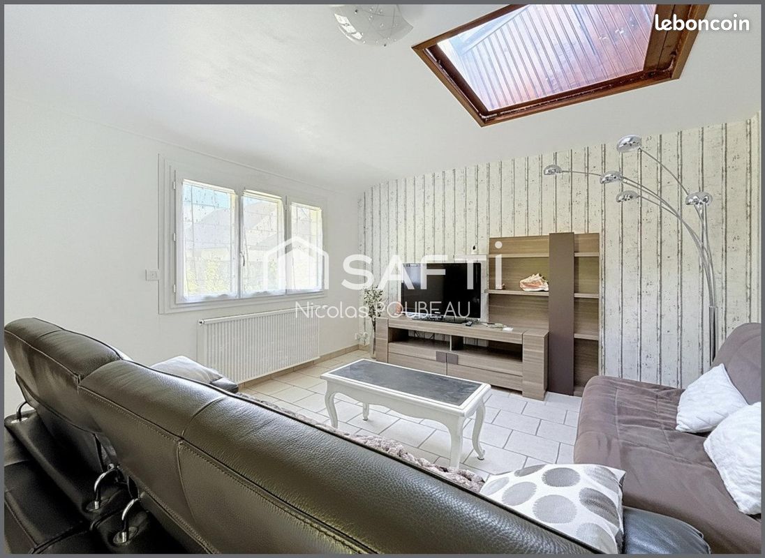 Maison 5 pièces 114 m² · à Veigné · 114 m² · 250 000 €