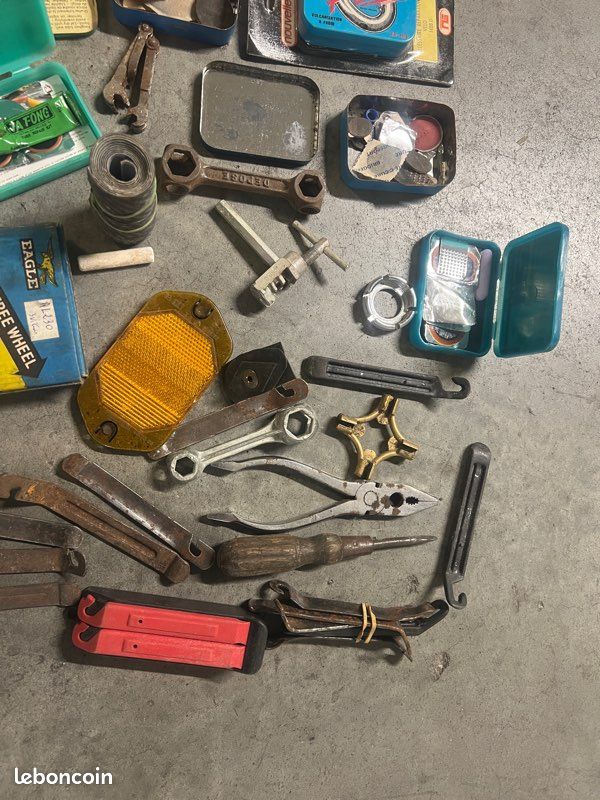Lot De 2 Outils Vélo Anciens 'Le Plus Vite' - Clés Vintage Françaises ELP