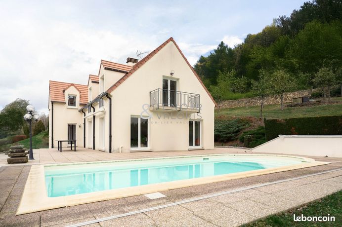 Maison 7 pièces 269 m²