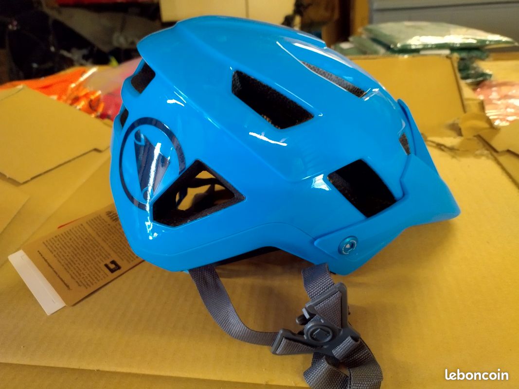 Casque VTT Endura Sports Hummvee - Univers protection du pilote