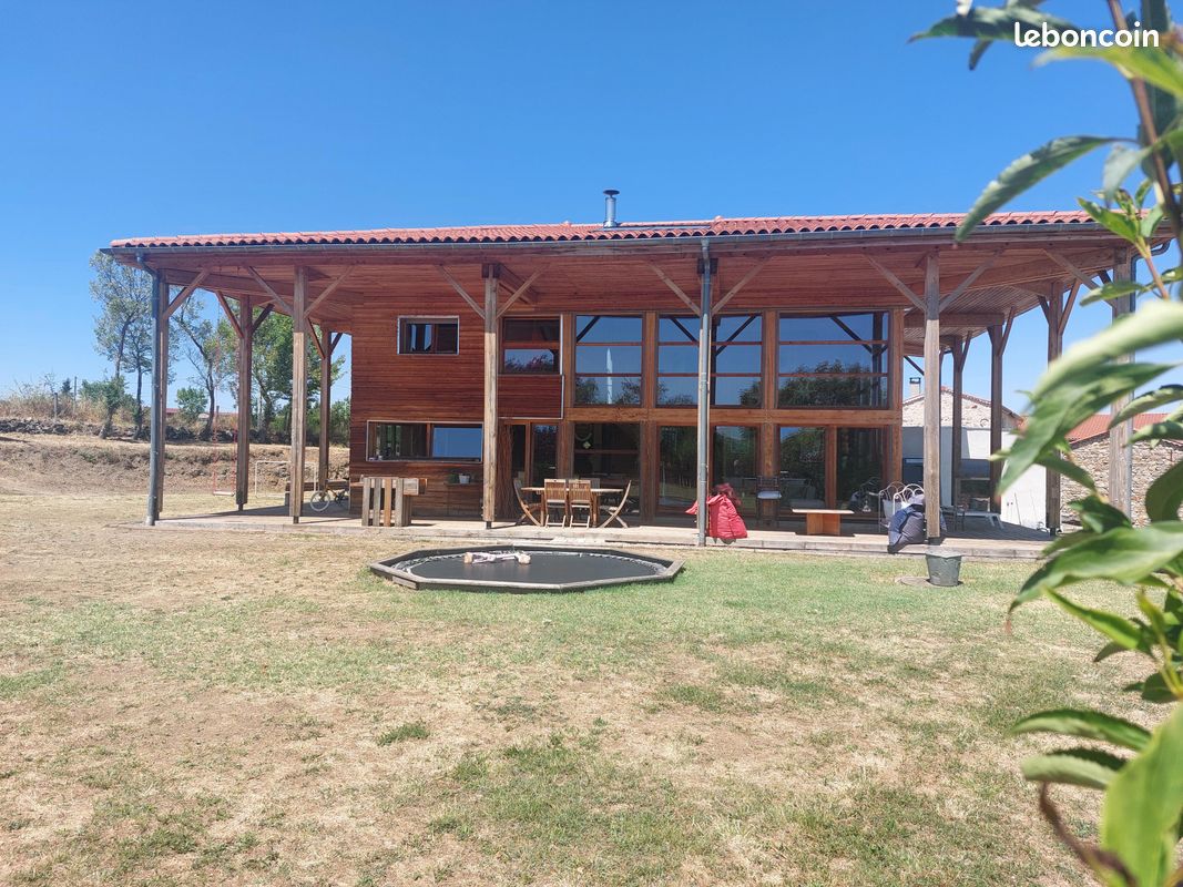 Maison 6 pièces 201 m² · à Montbrison · 201 m² · 549 000 €