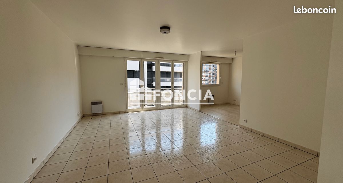 Appartement 4 pièces 89 m² · à Clermont-Ferrand · 89 m² · 1 090 €/mois
