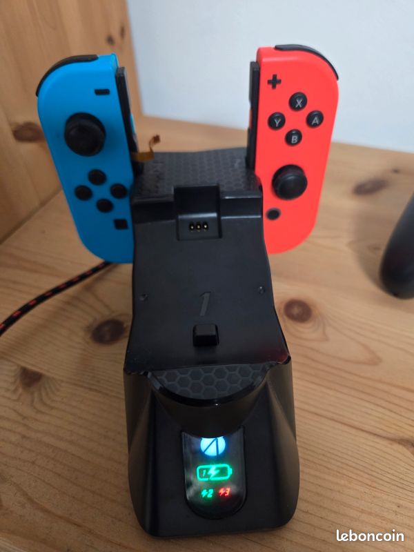 Chargeur pour manettes switch (image 1)