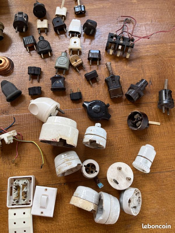 Lot d ancien matériel électrique (image 4)