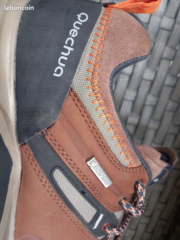 Chaussure de randonée wateproof (image 4)