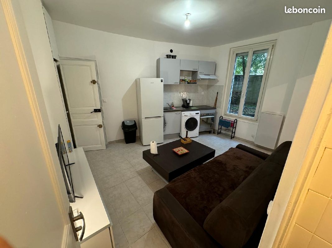 Appartement 2 pièces 28 m² · à Saint-Cyr-l'École · 28 m² · 164 000 €