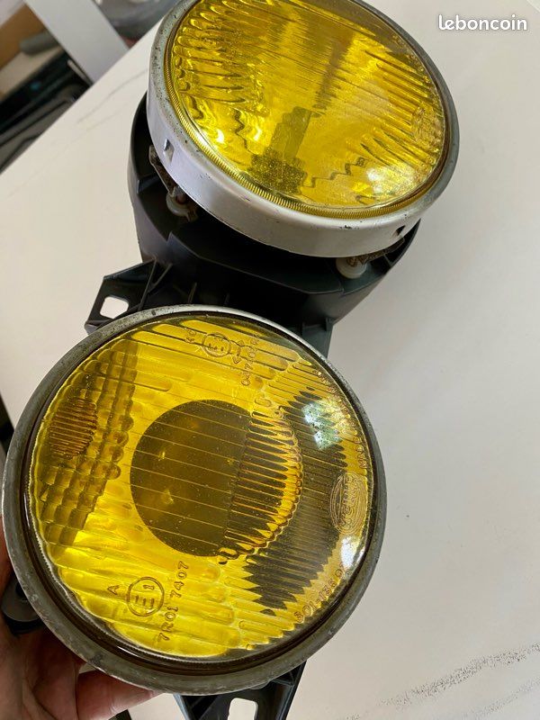 Phare bmw E30 jaune Hella phase 2 coté passager (image 2)