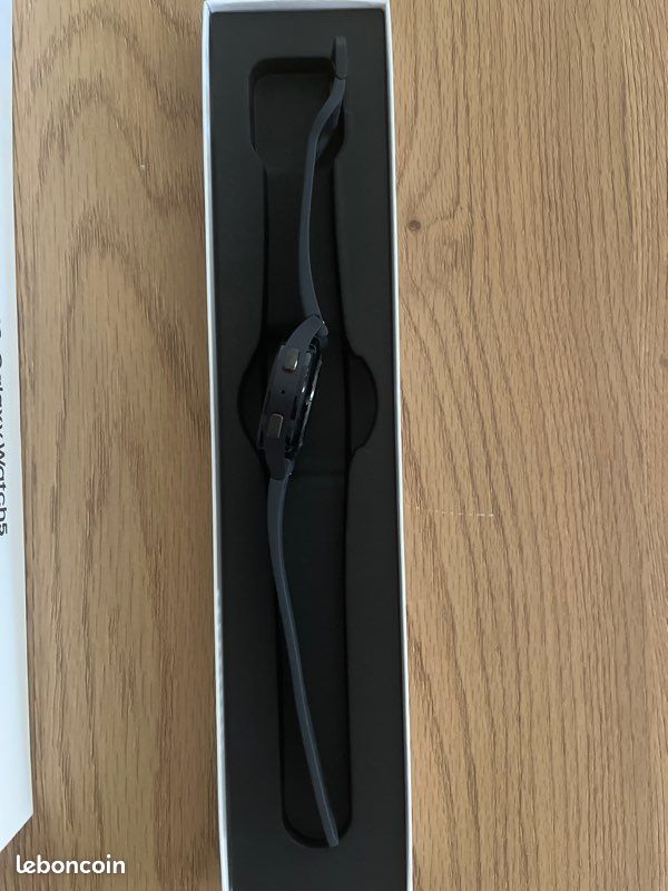 Samsung Watch 5 (image 2)