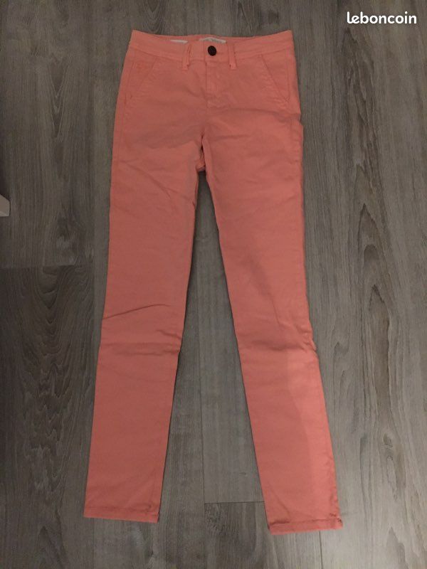 Pantalon rose (fire face ) (image 1)