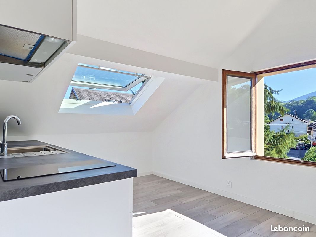 Appartement 1 pièce 15 m² · à Chambéry · 15 m² · 700 €/mois