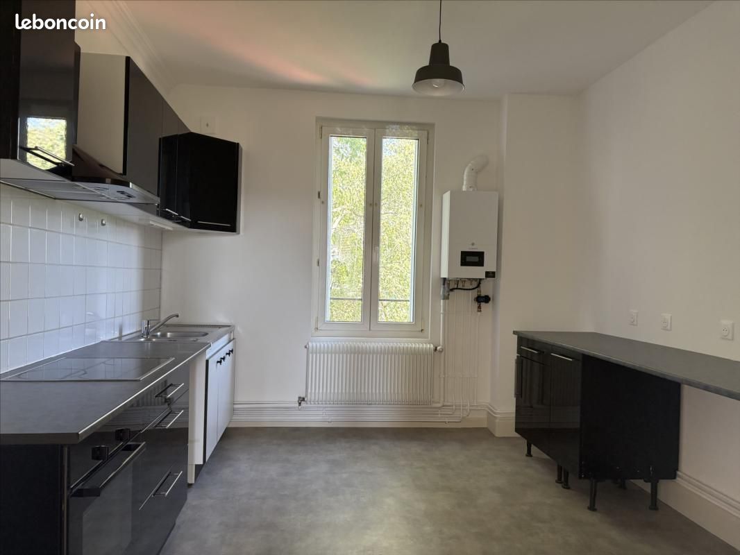Appartement 3 pièces 65 m² · à Saint-Max · 65 m² · 620 €