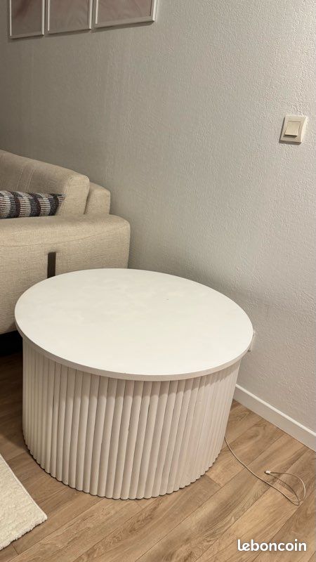 Urgent Table manger& table basse& 4 chaises (image 1)