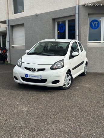 Toyota Aygo 1.0L VVTI 68ch 3p Edition Connect