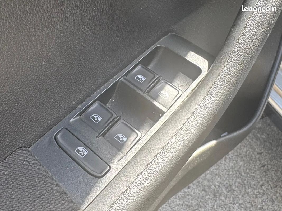 Skoda fabia skoda fabia 95 tsi monte carlo bvm-carplay-key less go-caméra de recul (image 21)
